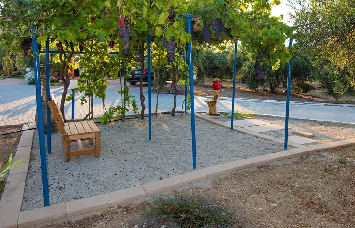 Stonehouse Olivelia - Afrathias Beach Tympáki Екстериор снимка
