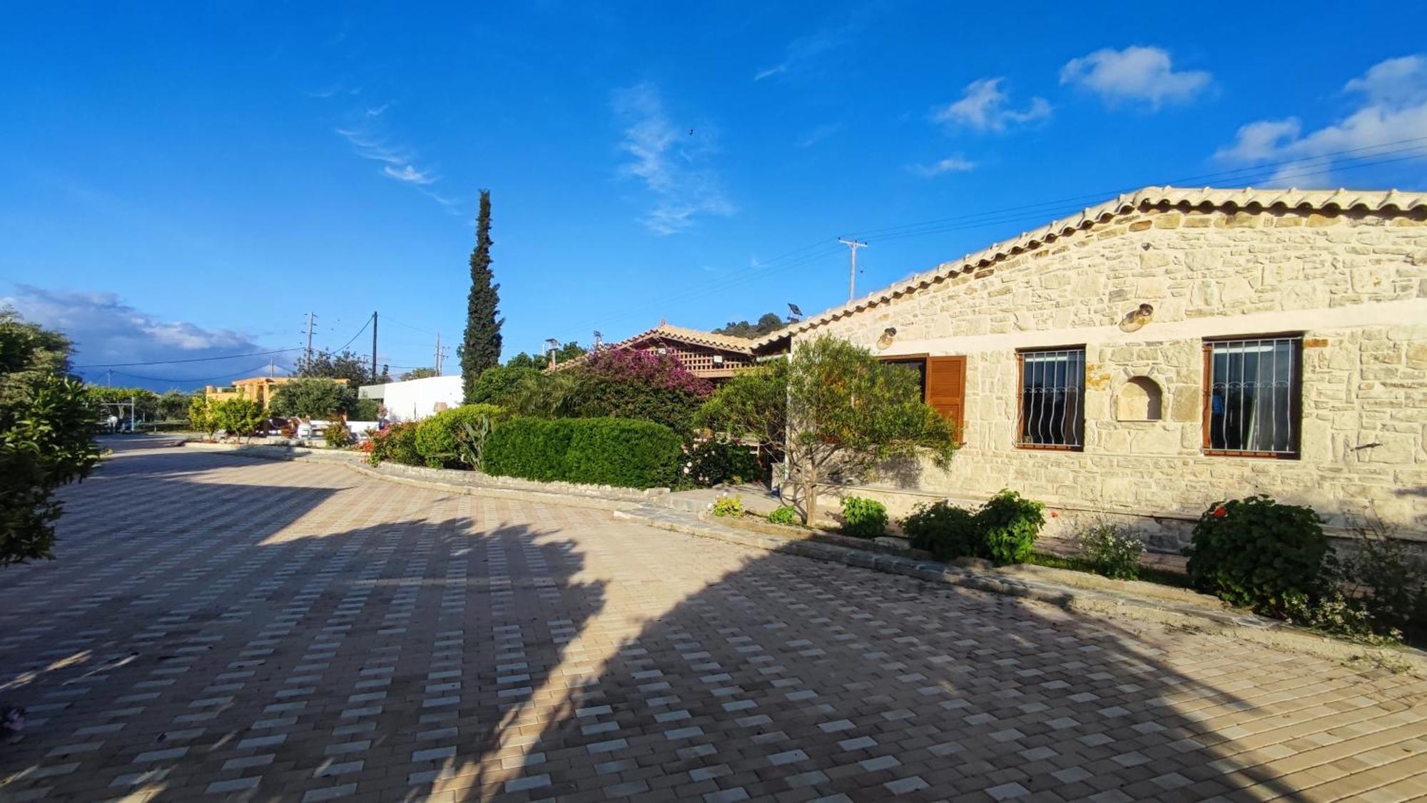 Stonehouse Olivelia - Afrathias Beach Tympáki Екстериор снимка